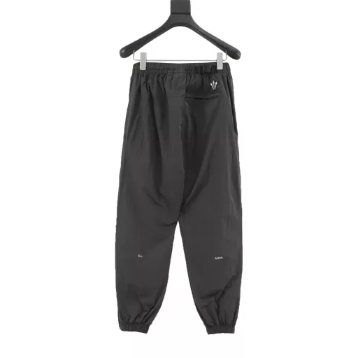 Nike x Drake joint NOCTA series zipper pocket mid-waist loose-fitting sweatpants [same jacket on sale] couples styleFabric is woven original custom Functional waterproof fabric Logo prints are all original prints Trendy design is minimalist and stylish