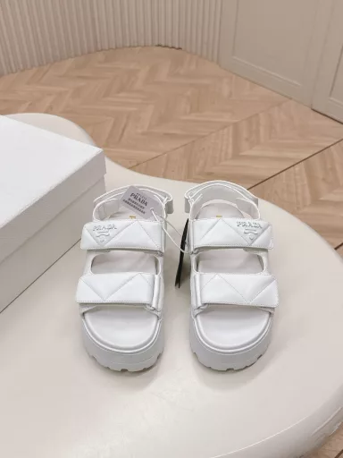 Prada 2025 Spring and Summer New Sandals Roman Thick-soled Velcro Sandals Slippers Latest catwalk style, classic upgrade Comfort and fashion coexist Every color combination looks good, designed to meet different style needsUpper: original custom cowhideLining: original custom sheepskin lining, cowhide foot padOutsole: original molded non-slip outsole