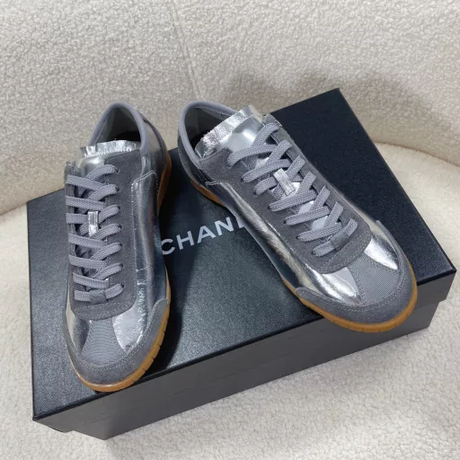 Chanel－－New Chanel models; Dexterity shoes; sports shoes; biscuit shoes; sneakers…Cherry style patchwork color toe design, cool and cute with three-dimensional embossed double C logo embellishment, retro and fashionable Dexterity sports sneakers…Original customized metallic wrinkled cowhide fabric, TPU non-slip soft sole