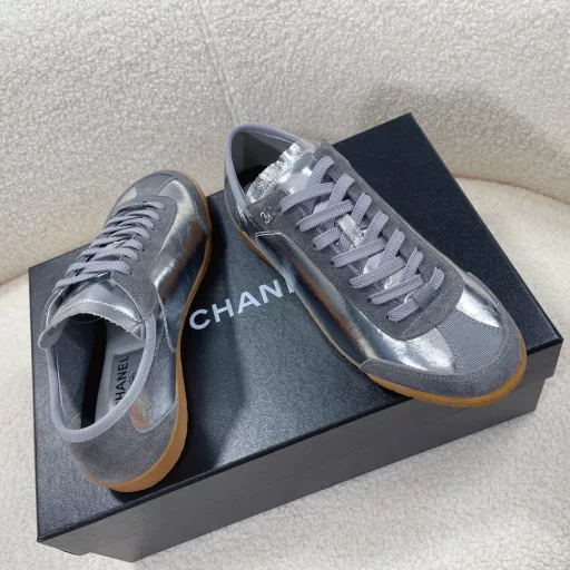 Chanel－－New Chanel models; Dexterity shoes; sports shoes; biscuit shoes; sneakers…Cherry style patchwork color toe design, cool and cute with three-dimensional embossed double C logo embellishment, retro and fashionable Dexterity sports sneakers…Original customized metallic wrinkled cowhide fabric, TPU non-slip soft sole