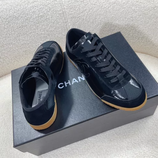Chanel－－New Chanel models; Dexterity shoes; sports shoes; biscuit shoes; sneakers…Cherry style patchwork color toe design, cool and cute with three-dimensional embossed double C logo embellishment, retro and fashionable Dexterity sports sneakers…Original customized metallic wrinkled cowhide fabric, TPU non-slip soft sole