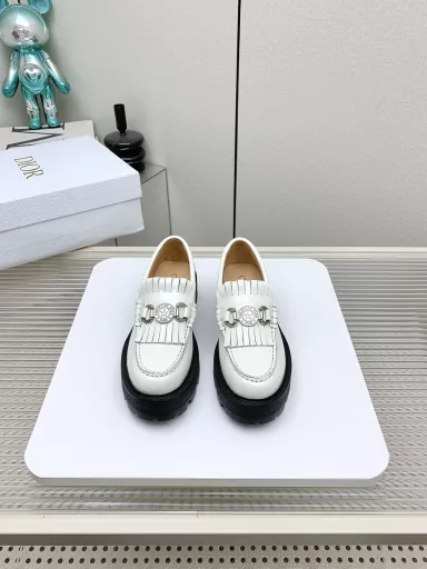 Dior Cruise 2025 Early Spring Series Loafers Tasseled Leather Shoes Classic Upgrade Full of vitality and fashion attitude Easy to play on the street Youthful cool fashion style Easy and casual elegance High-end luxury style Made of cowhide Original outsole Open mold original metal buckle