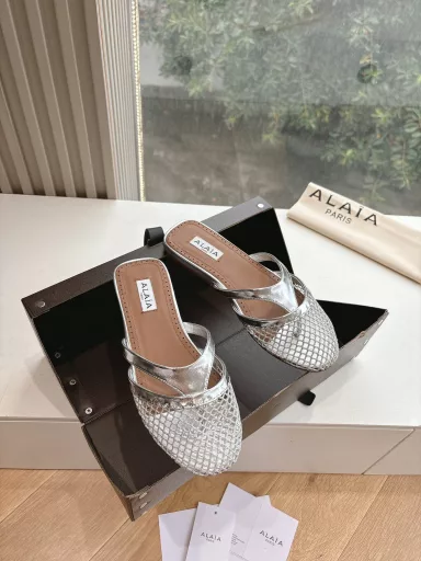 Alaia fishnet mules closed toe sandals 2025SS French fairy ballet flats, the ALAIA brand comes from its founder, Azzedine Alaia is the founder of the 