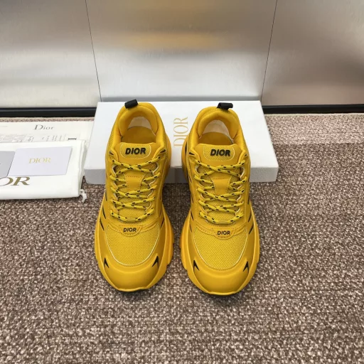 Dior 2024 Spring and Summer catwalk couple model B32 Iconic fashion modern sports dad shoes CD letter logo lace-up color-blocking thick-soled running shoes Star-style jelly-colored casual shoes Top high-end version on the marketMaterial: The upper is made of special craftsmanship with mesh fabric splicing silk cowhide + environmentally friendly breathable fabric lining + original molded Tpu combination outsole