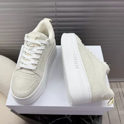 Celine~~~ Arc de Triomphe thick-soled white shoes, sneakers, skateboard shoes, casual shoes ✔️✔️A pair of shoes full of street style, the color matching design is very good, this shoe has its own unique design, the leather upper is very easy to take care of, the LOGO on the side and the heel makes it a simple and harmonious pair of white shoes