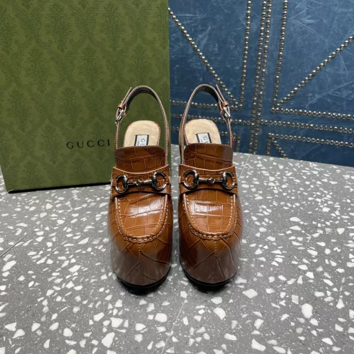 GUCCI counter's latest waterproof platform series [Celebrate][Celebrate][Celebrate]Gucci catwalk style inner platform hollow back sandals leading the fashion mainstream,Shoes: imported cowhide. Crocodile pattern cowhide