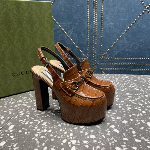 GUCCI counter's latest waterproof platform series [Celebrate][Celebrate][Celebrate]Gucci catwalk style inner platform hollow back sandals leading the fashion mainstream,Shoes: imported cowhide. Crocodile pattern cowhide