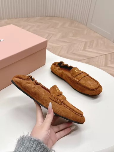 Miu Miu 25ss early spring catwalk new slip-on loafers Mary Jane ballet shoes·flat shoesOfficial spring and summer catwalk new models, fashionable and versatile·can be salty or sweet·do not rub feet at all·whether worn barefoot or with socks, super age-reducing ♛ Super versatile!