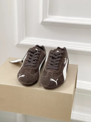 𝐏𝐮𝐦𝐚 designer brand sneakers!The retro Puma shoe style that was recommended by the blogger 🇰🇷 is back. It is unique and beautiful because it is suede + mesh material. It is cute whether you put it on or take it off.