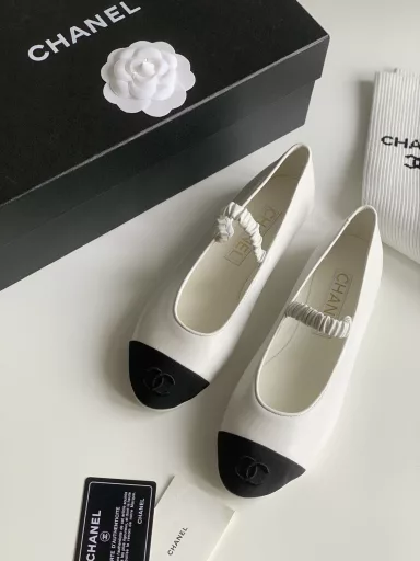 Chanel 24 new Mary Jane ballet shoesSocks sold separately ➕25Can be sweet or salty, also looks good with socks 😎Lambskin lining on the upper, genuine leather outsole
