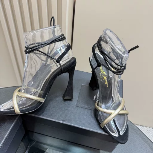 Yvette Saint Laurent logoBlack diamonds, metal leather, Yang Shulin, who understands women's hearts best, beautiful shoes without dead angles, supporting the aura💪Noble temperament💯Imported sheepskin lining, fits the foot and is comfortableImported Italian leather outsole