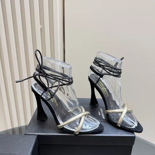 Yvette Saint Laurent logoBlack diamonds, metal leather, Yang Shulin, who understands women's hearts best, beautiful shoes without dead angles, supporting the aura💪Noble temperament💯Imported sheepskin lining, fits the foot and is comfortableImported Italian leather outsole