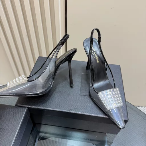 𝗦𝗔𝗜𝗡𝗧 𝗟𝗔𝗨𝗥𝗘𝗡*25/Spring and summer hot square buckle transparent high heels🪽New square buckle embellishment, elegant and sexy, YSL is popular with both men and women🧡Women's torture instruments👠 Worth every woman's purchase 😊