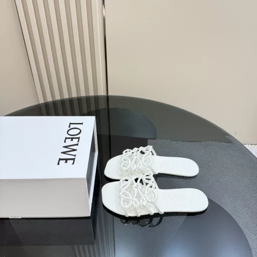 LOEWE2025SS summer limited hollow slippers are really comfortable to wear! I highly recommend them to all the fairies