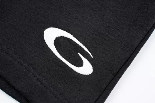 Paris circular 10,000-needle embroidery shortsOriginal purchased custom-dyed fabric, different from the pure black on the marketThe fabric uses 480G custom-dyed fabricTajima Japanese imported embroidery machine, precise 10,000-needle embroidery