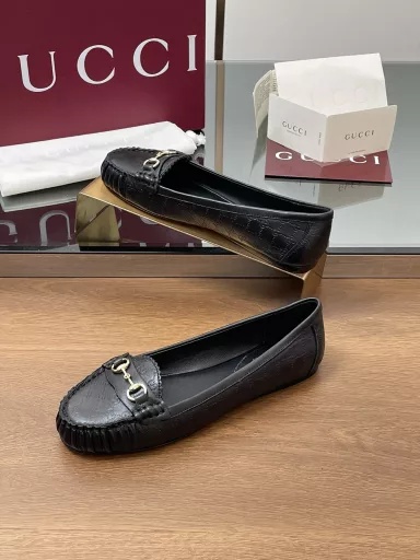 GuCC high-end boutique 2025 early spring series new products 🆕 flat ballet shoes 🩰Horsebit buckle new single shoes 🔥Classic exquisite and elegant playful and fashionable flat shoes 🔥High-quality sweet college style slippers 😘Original original quality! Every detail has been carefully crafted, which can be compared with ZG, unique quality!