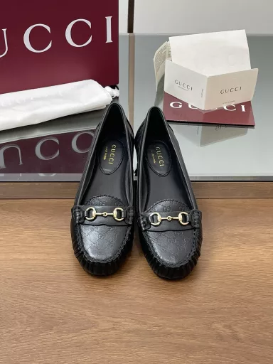 GuCC high-end boutique 2025 early spring series new products 🆕 flat ballet shoes 🩰Horsebit buckle new single shoes 🔥Classic exquisite and elegant playful and fashionable flat shoes 🔥High-quality sweet college style slippers 😘Original original quality! Every detail has been carefully crafted, which can be compared with ZG, unique quality!