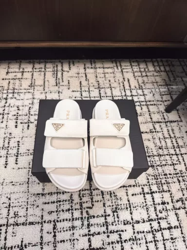 Prada 2025 Spring and Summer New Sandals Roman Thick-soled Velcro Sandals Slippers Latest catwalk style, classic upgrade Comfortable and fashionable Every color combination looks good, designed to meet different style needs