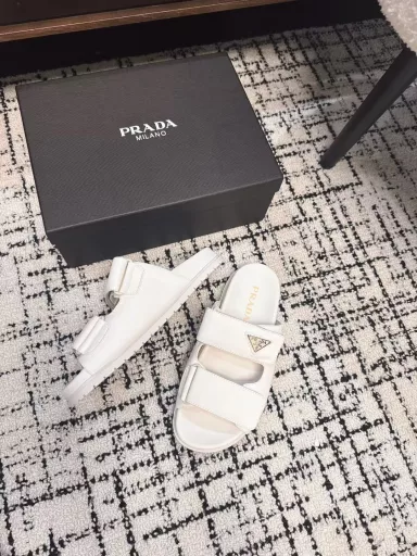 Prada 2025 Spring and Summer New Sandals Roman Thick-soled Velcro Sandals Slippers Latest catwalk style, classic upgrade Comfortable and fashionable Every color combination looks good, designed to meet different style needs