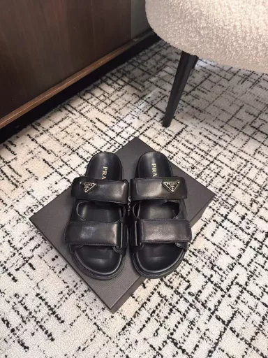 Prada 2025 Spring and Summer New Sandals Roman Thick-soled Velcro Sandals Slippers Latest catwalk style, classic upgrade Comfortable and fashionable Every color combination looks good, designed to meet different style needs