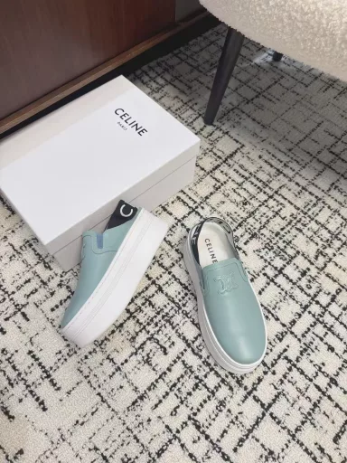 Celine Arc de Triomphe 25ss new spring and summer half-slippersHigh-end feeling, popular item on Instagram, very retro, full of aura, very novel design style, high-end and very comfortable. Height-increasing itemEmbossed Celine logo highlights the brand charm