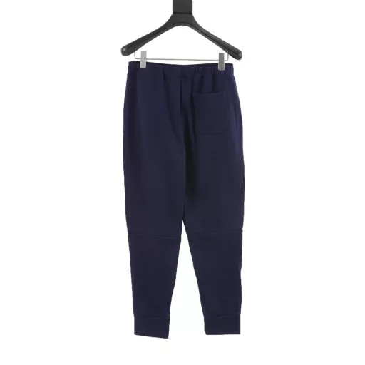 LACOSTE Crocodile Basic Logo Drawstring Sweatpants for Men and Women 380g Cotton Fabric More comfortable and less bulky than ordinary fabrics Customized fabric Classic crocodile embroidered logo Elastic cuffs Drawstring elastic waist Complete accessories Basic all-match style