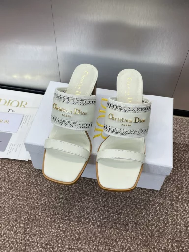 Dior 2025 spring/summer new D-Lane jelly color hollow thick heel women's shoes CD letter logo hardware buckle low heel round head open toe slippers market top version