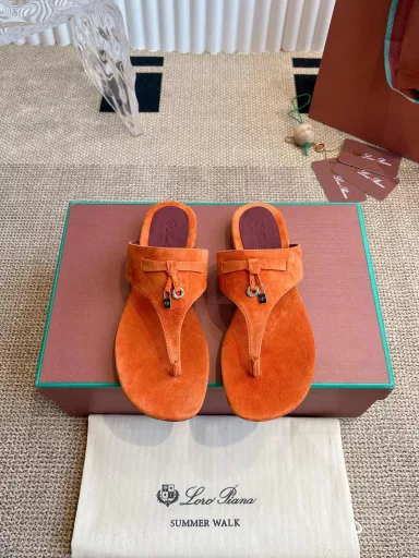 Loro Piana slippers2025 official website LP new launch Loro Piana(official website the same type of slippers | made of Wish Yangjing fabric | The upper is made of high quality extra grade cashmere | foot cashmere, foot silk sheepskin, All-round one-to-one recovery counter process | high technology process | Italy 🇮🇹 imported leather sole original process outsole | with a height of 1.5cm(full cashmere)/ Not ordinary heavy rubber soles in the market