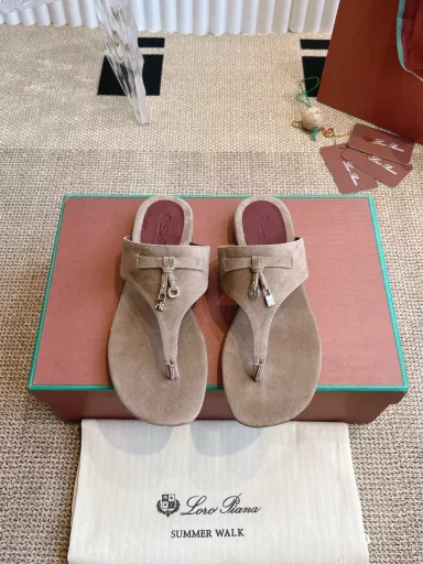 Loro Piana slippers2025 official website LP new launch Loro Piana(official website the same type of slippers | made of Wish Yangjing fabric | The upper is made of high quality extra grade cashmere | foot cashmere, foot silk sheepskin, All-round one-to-one recovery counter process | high technology process | Italy 🇮🇹 imported leather sole original process outsole | with a height of 1.5cm(full cashmere)/ Not ordinary heavy rubber soles in the market
