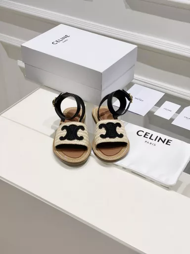 𝐂𝐄𝐋𝐈𝐍𝐄 straw shoes new elements summerThis 2023 spring and summer new sandals are completely let me surprise, good to wear + good-looking + comfortable perfect, the upper foot is the Roman style, the thick soled slippers retro and exquisite appearance level and comfort both online the whole pair of shoes design is full, people will fall in love with a total of three colors senior and everything is very good