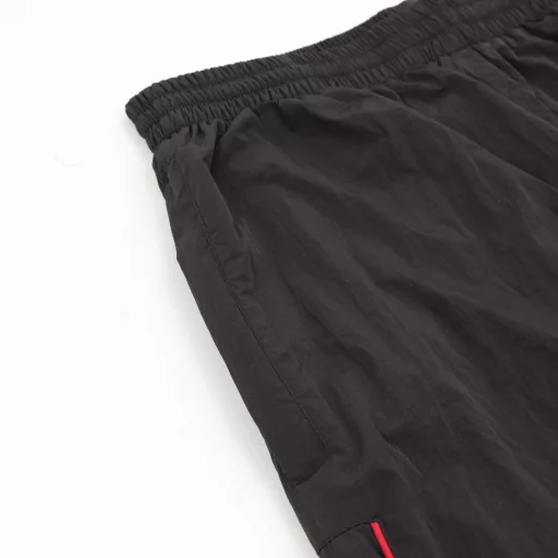 Balenciaga's new urban collection LION CLUB casual sweatpantsTechnology poplin fabricFront and side red lion club artwork embroideredElastic waist (lined)Wash fading effectLoose formunisex