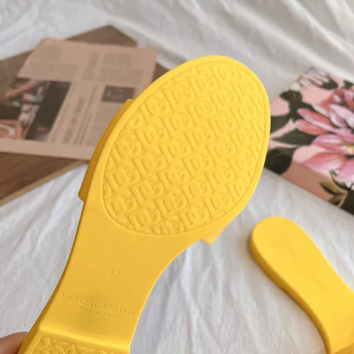 2024 New 3D logo flat slippers 💃Perfect detail handlingUltimate perfect reproduction ❤️1⃣ upper: original imported TPU