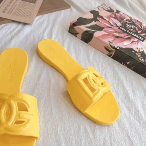 2024 New 3D logo flat slippers 💃Perfect detail handlingUltimate perfect reproduction ❤️1⃣ upper: original imported TPU