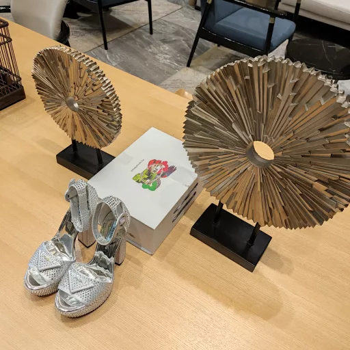 Spring and summer new products, (top version) strength is coming! [Hot diamond sandal] 