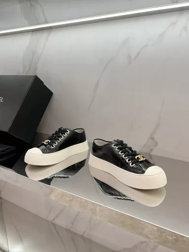 CHANE*✨2024 new beautiful big shoes ✨ small fragrance this season's casual shoes really win hemp, really great beauty 😍 a love of beautiful shoes, classic ❗️️ highly recommended ✔️ original 1:1 customized oil wax leather/woolen fabric, lambskin/breathable canvas inside, private model TPU outsole