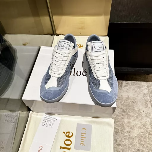 Chloe, here come the upgraded loafers!The latest original private model soles, with all the position is just right after all the process and material of the original is definitely a pair of durable walking lake essential weapon!! All kinds of Korean versions