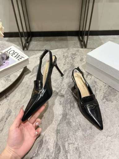 Dio*r 2025 spring/summer the latest Boy-D circle with perforated block style pointed high heel women's sandals star the same CD letter logo hardware buckle low heel hollowed out Mueller women's slippers market top high-end version