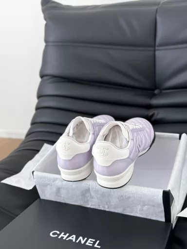 Chanel 24A Xiaoxiang new Diamond check baseball shoes!Upper original lambskin diamond grid car line process, expensive baseball shoes, feet feel very light and comfortable, all materials are customized according to the original!