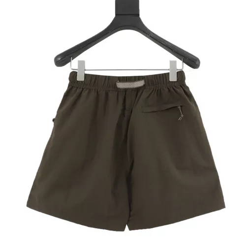 Nike ACG outdoor American five-minute woven quick-drying sports casual shorts Original development process details perfect restoration of a choice of shorts that can meet the needs of sports wear and can meet the needs of daily travel Original purchase development details perfect custom shipping fabric advantages cool breathable upper body super comfortable process details perfect restoration of the inner mesh bottom The three standards correspond to the shipping sticker barcode and the main standard code correspond to the same only for optimal quality waist elastic with drawstring to meet different waistlines Wearing careful acg brand small embroidery logo very detailed top shorts strong push