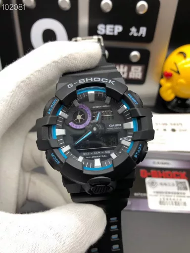 Hot selling GA-710 hand-raise light Casio G-SHOCK--classic shockproof dial design👍In stock and shipped immediately, 45-degree automatic hand-raise light function with strong visual impact🙈LCD liquid crystal display💡Stopwatch speed function accurate to 1/1000 second⌛Shockproof📣Anti-magnetic💥200 meters waterproof🏊48 city time📲Countdown⏳Alarm clock⏰Fully automatic calendar and other powerful functions📆