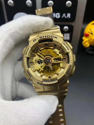 GA-110 Hand-raise Light Casio G-SHOCK--Classic shockproof dial design👍In stock and shipped immediately, 45-degree automatic hand-raise light function with strong visual impact🙈LCD liquid crystal display💡Stopwatch speed function accurate to 1/1000 second⌛Shockproof📣Anti-magnetic💥200 meters waterproof🏊48 city time📲Countdown⏳Alarm clock⏰Fully automatic calendar and other powerful functions