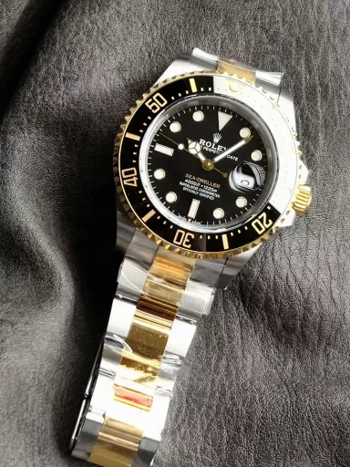 VS Limited Edition Recommendation: Rolex Sea-Dweller series m126603-0001 watch, stainless steel and gold case and bracelet, gold, 60-minute progressive scale unidirectional rotating outer ring, with scratch-resistant Cerachrom ceramic bezel, gold-coated numbers and scales, black glossy, fine matte, 18ct gold hour markers, easy-to-read Chromalight luminous (long-lasting blue light); 18ct gold hands, easy-to-read Chromalight luminous (long-lasting blue light), equipped with 3235 automatic machinery, 43 mm.
