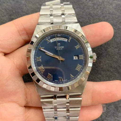 V7 41mm