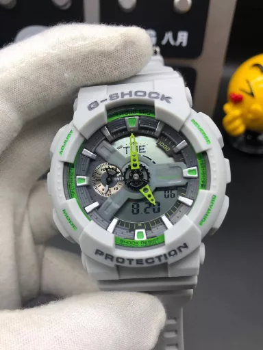 GA-110 Hand-raise Light Casio G-SHOCK--Classic shockproof dial design👍In stock and shipped immediately, 45-degree automatic hand-raise light function with strong visual impact🙈LCD liquid crystal display💡Stopwatch speed function accurate to 1/1000 second⌛Shockproof📣Anti-magnetic💥200 meters waterproof🏊48 city time📲Countdown⏳Alarm clock⏰Fully automatic calendar and other powerful functions