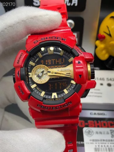 GA-400 hand-raise light Casio G-SHOCK--classic shockproof dial design👍In stock and shipped immediately, 45-degree automatic hand-raise light function with strong visual impact🙈LCD liquid crystal display💡Stopwatch speed function accurate to 1/1000 second⌛Shockproof📣Anti-magnetic💥200 meters waterproof🏊48 city time📲Countdown⏳Alarm clock⏰Fully automatic calendar and other powerful functions