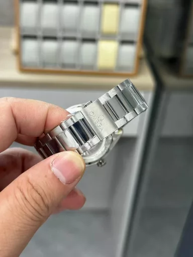 VS Seamaster 150m Teak Green 8900 open mold integrated movement