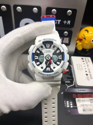 Hot selling GA-120 hand-raise light Casio G-SHOCK--classic shockproof dial design👍In stock and shipped immediately, 45-degree automatic hand-raise light function with strong visual impact🙈LCD liquid crystal display💡Stopwatch speed function accurate to 1/1000 second⌛Shockproof📣Anti-magnetic💥200 meters waterproof🏊48 city time📲Countdown⏳Alarm clock⏰Fully automatic calendar and other powerful functions