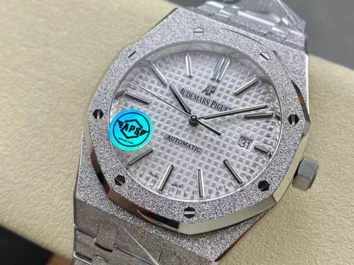 APS 15410 new product, frosted gold watchAudemars Piguet frosted gold craft is commonly known as hammered gold craft, also known as 