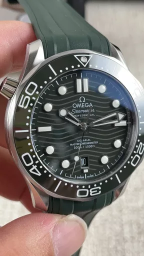 VS Seamaster 300 Green Dial 8800 Movement