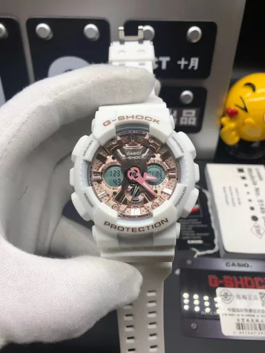 Hot selling GA-120 hand-raise light Casio G-SHOCK--classic shockproof dial design👍In stock and shipped immediately, 45-degree automatic hand-raise light function with strong visual impact🙈LCD liquid crystal display💡Stopwatch speed function accurate to 1/1000 second⌛Shockproof📣Anti-magnetic💥200 meters waterproof🏊48 city time📲Countdown⏳Alarm clock⏰Fully automatic calendar and other powerful functions